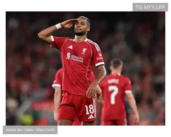 利物浦加克波高速插上冲击对方防线并得分：速度与技术的极致对决