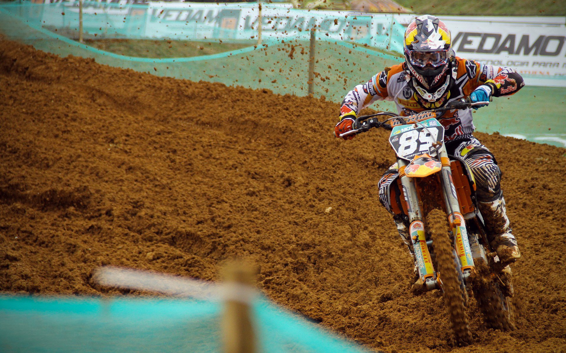 AG六连冠口号引歧义，赛事方连夜澄清传播口径