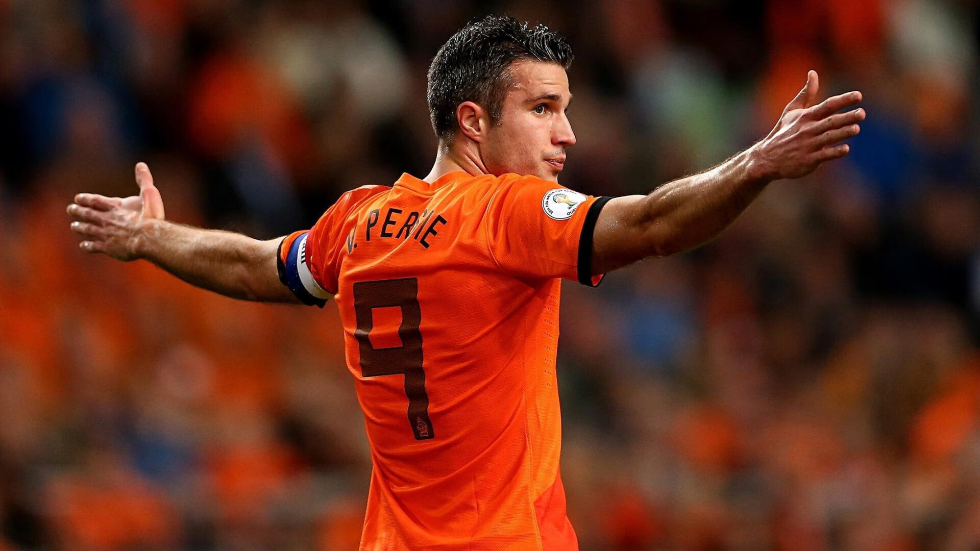 国足主帅战术安排不断调整,2021年国足主帅